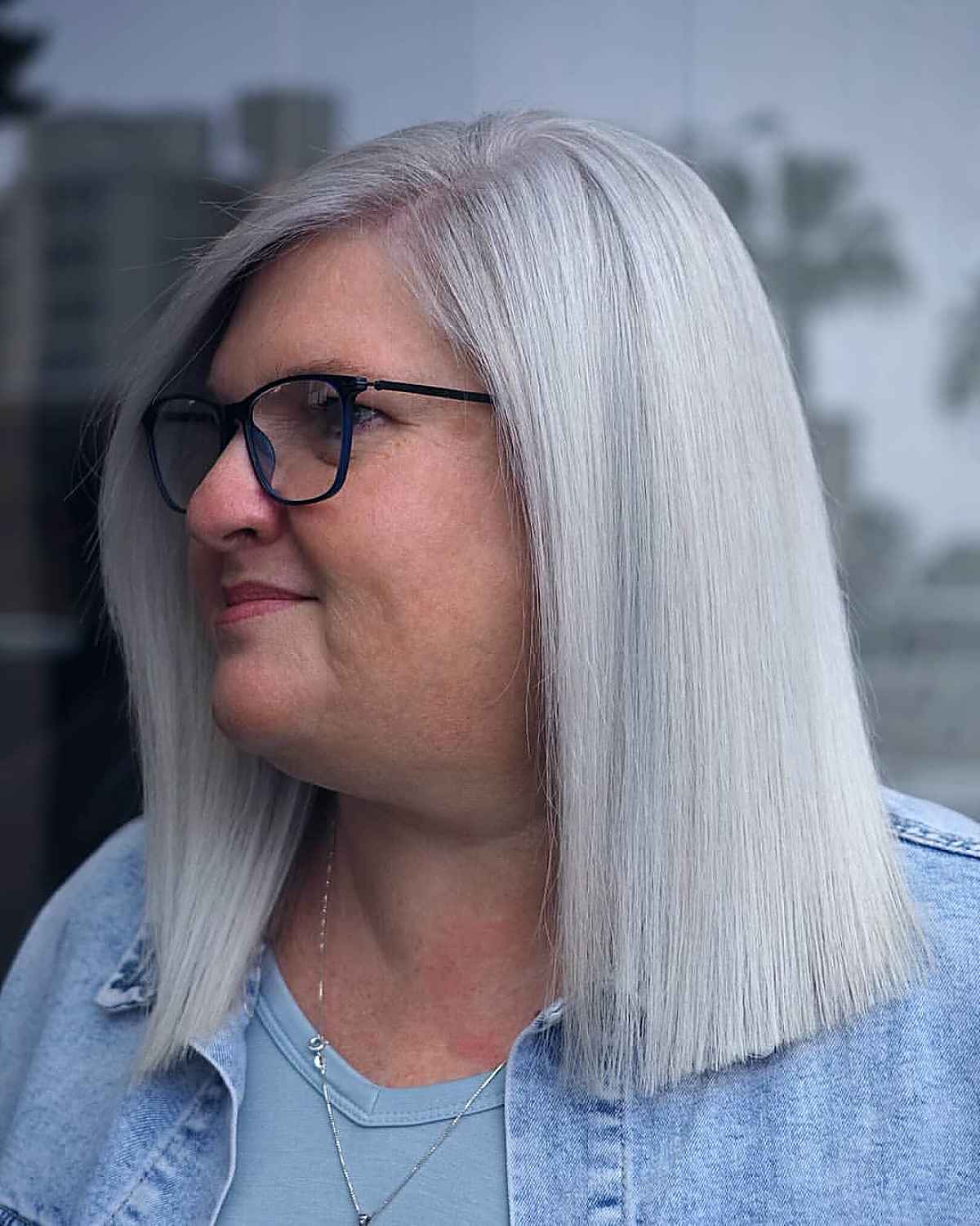 Chic Long Bob with Blunt Ends and Side Part