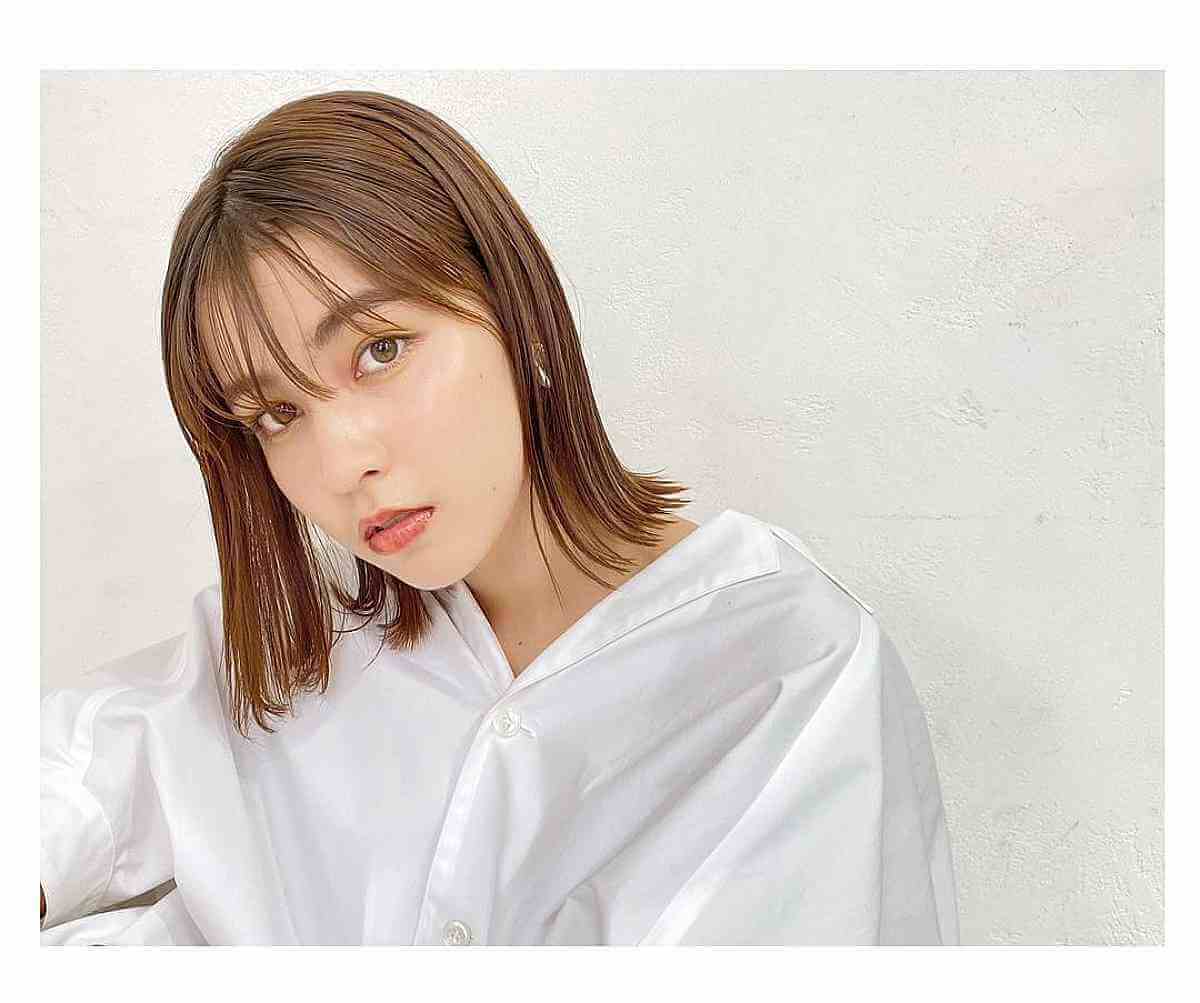 Chic Long Bob with Delicate Bangs