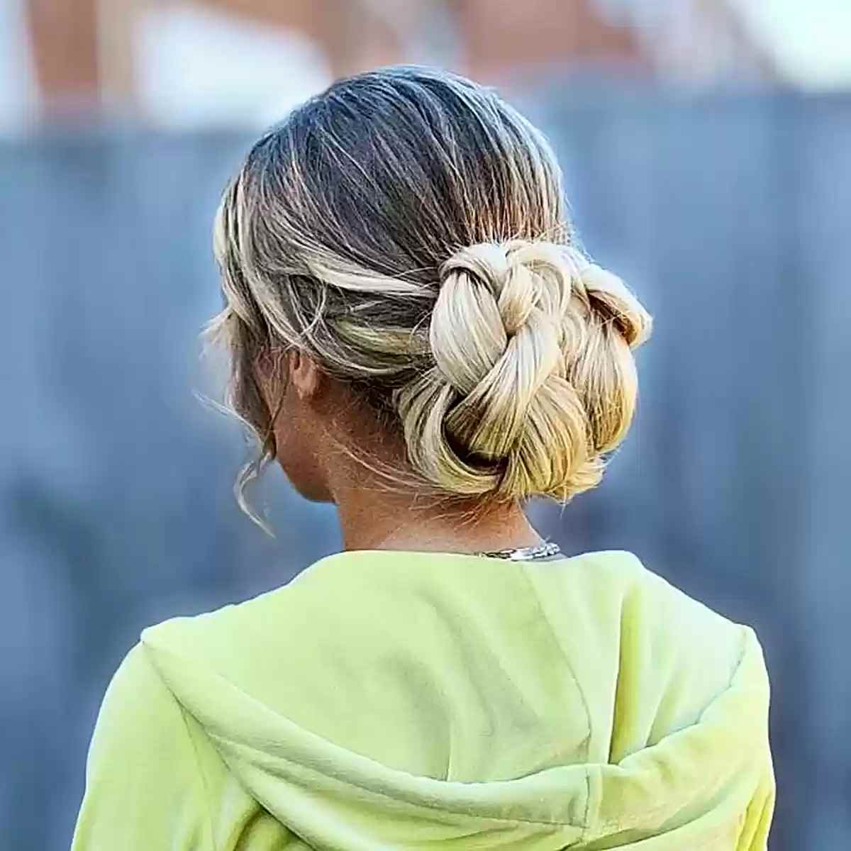 Chic Low Overlap Bun for Longer Tresses at Prom