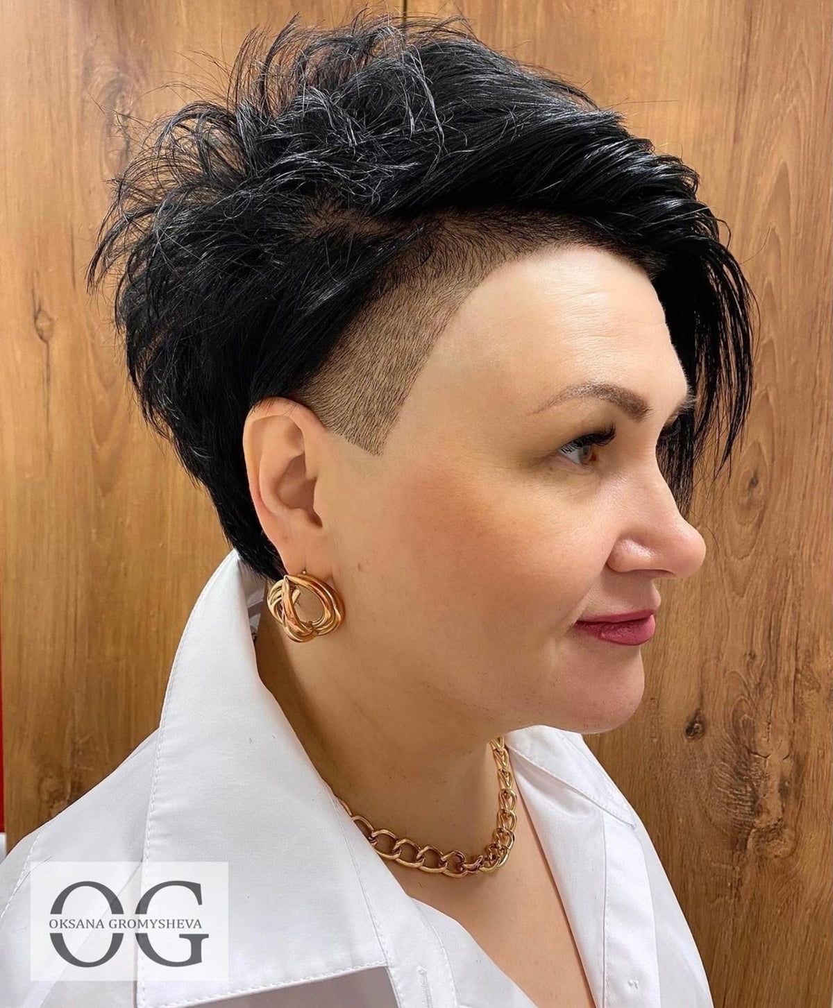 Chic pixie with undercut