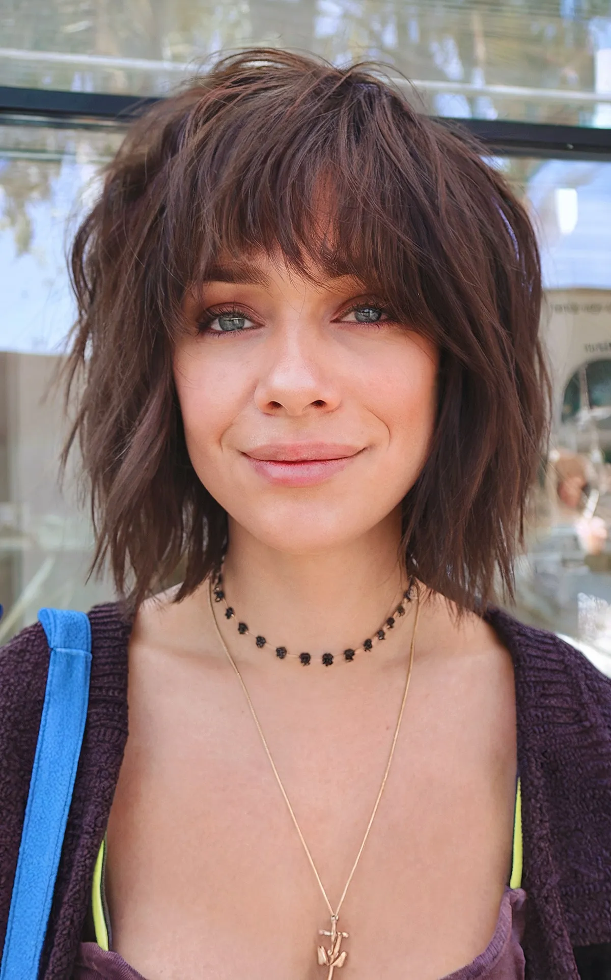Chic shaggy bob with fringe