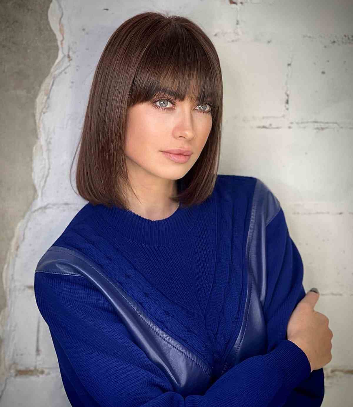 Chic Short Straight Hair with Bangs