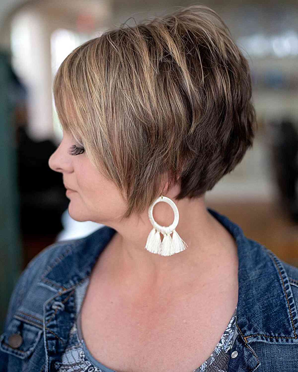 Chic Short Wedge Cut with Textured Layers on Older Women Aged 40