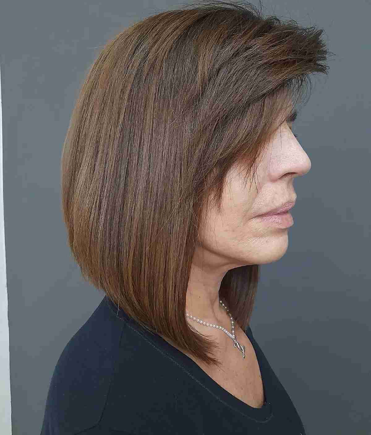 Chic Shoulder-Length Concave Bob Featuring a Side Fringe