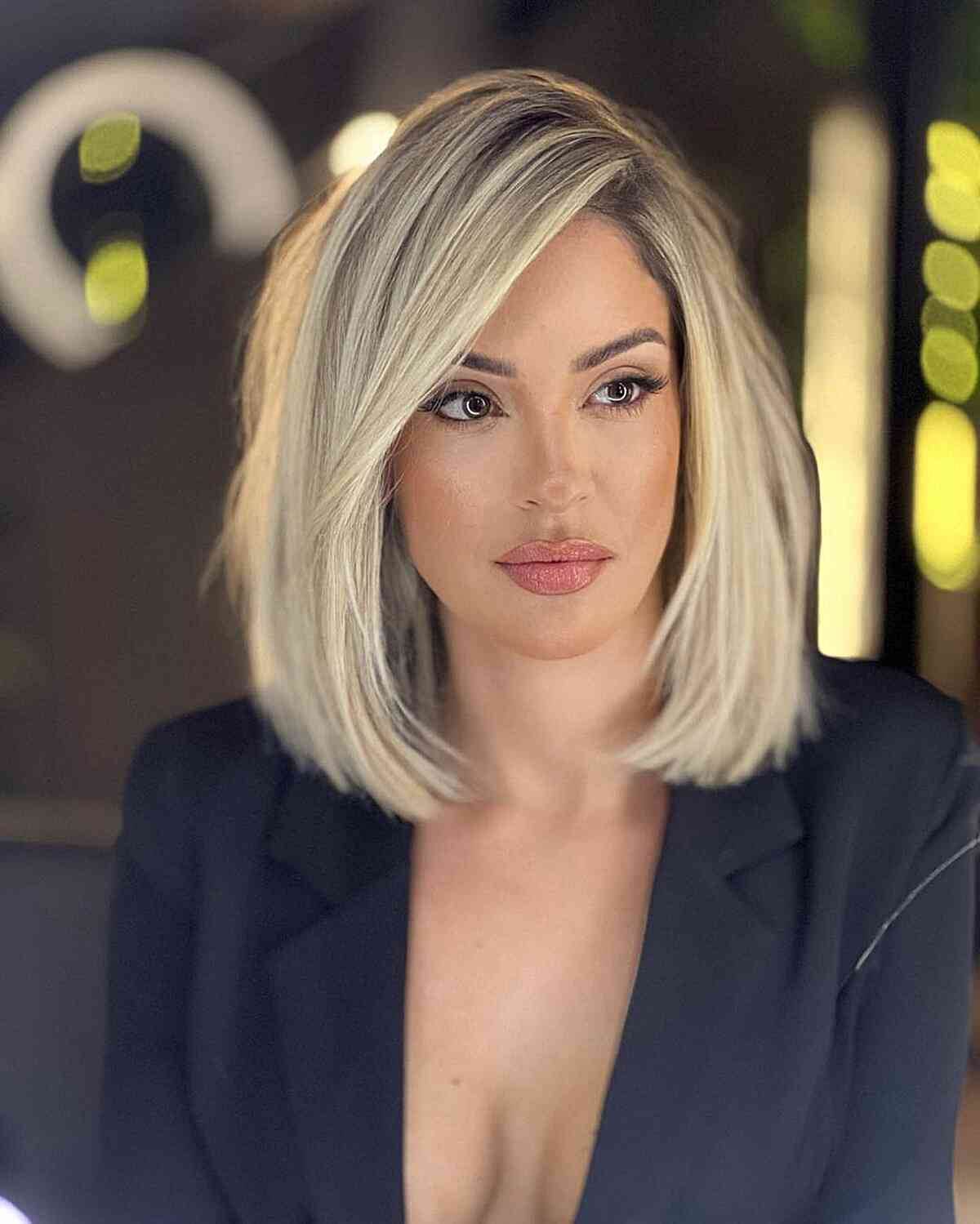 Chic Shoulder-Length Straight Blonde Bob Haircut