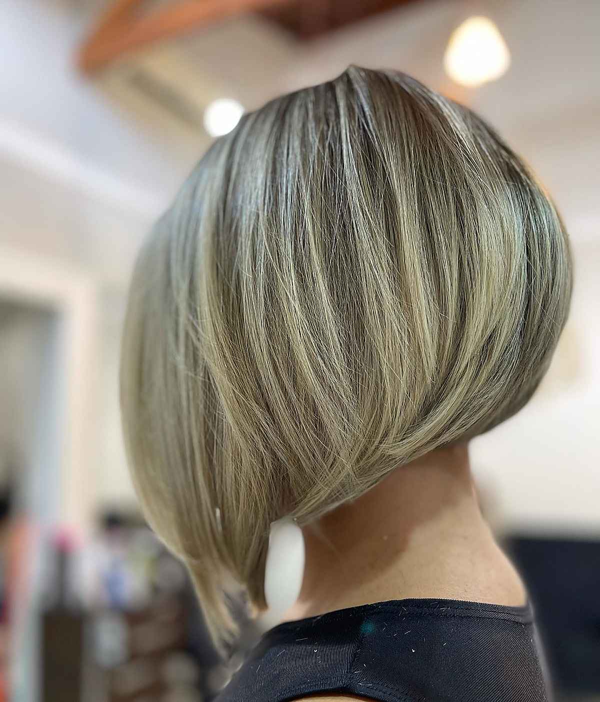 chic textured bob hairstyle