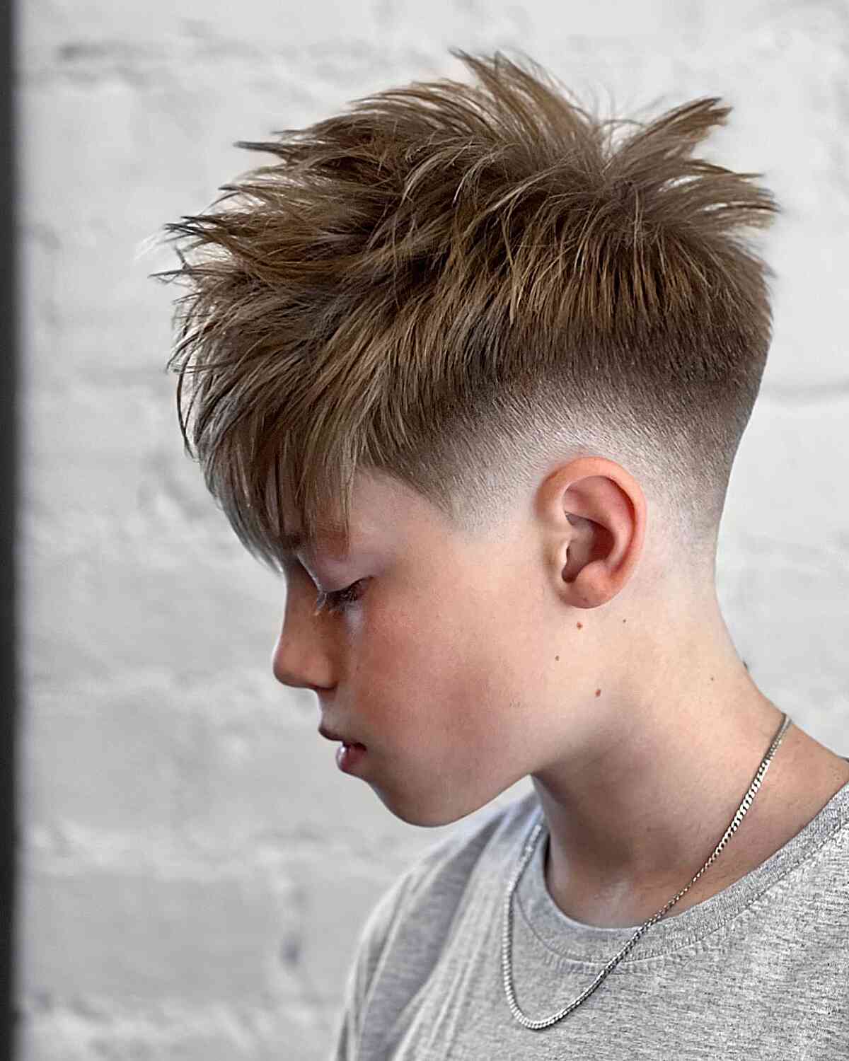 Chic Textured Hairstyle for Boys
