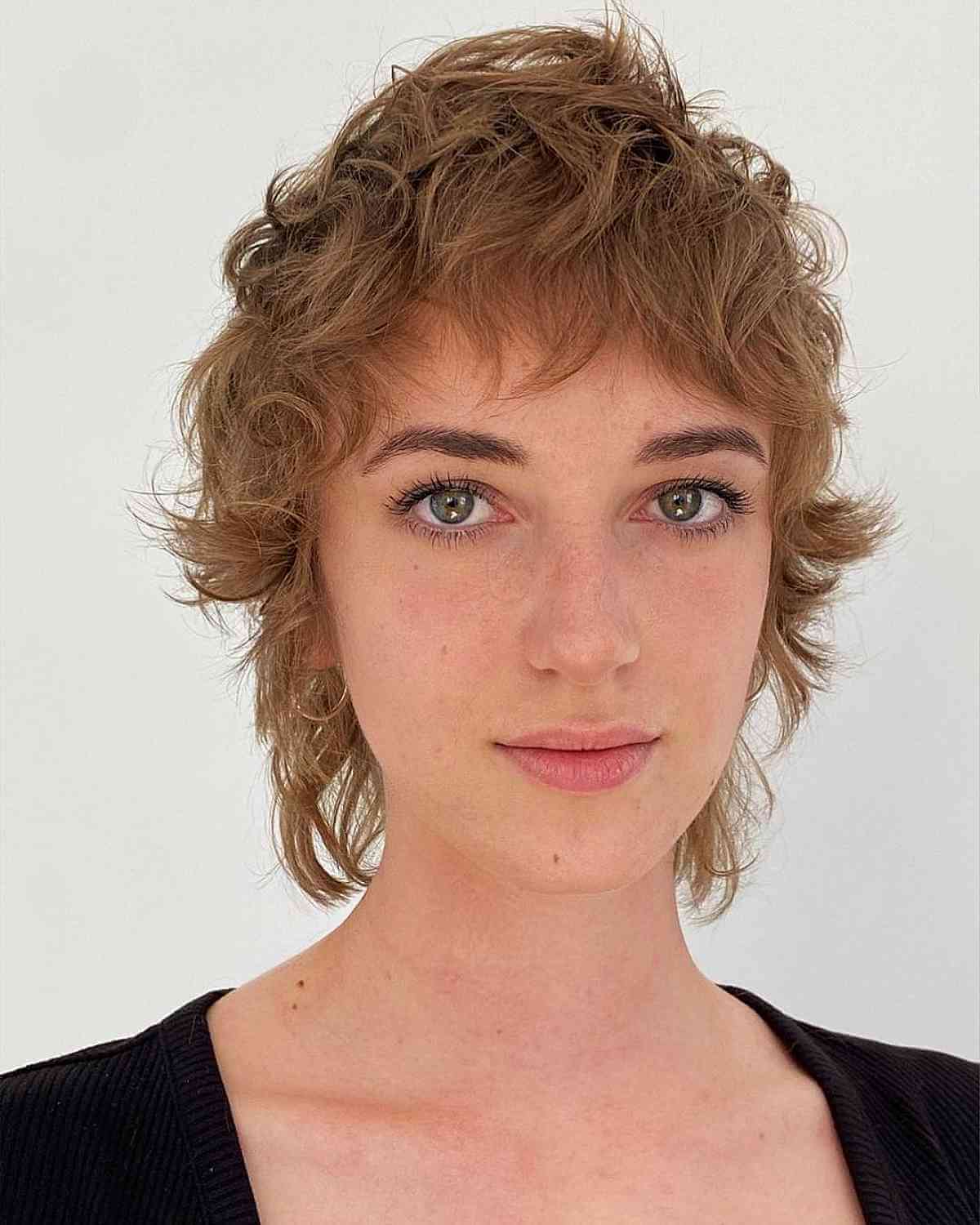 Chic Textured Shag with Short Bangs