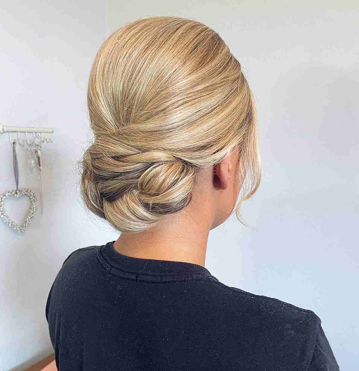 Chic twisted bun hairstyle for everyday wear