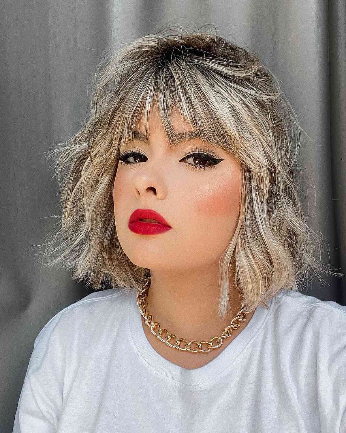 Chic Wavy Bob with Soft Layers