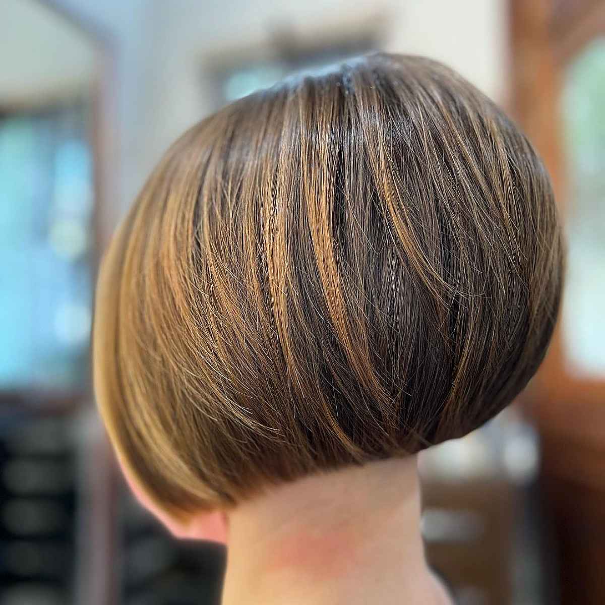 Chin-Length Bob with Caramel Highlights