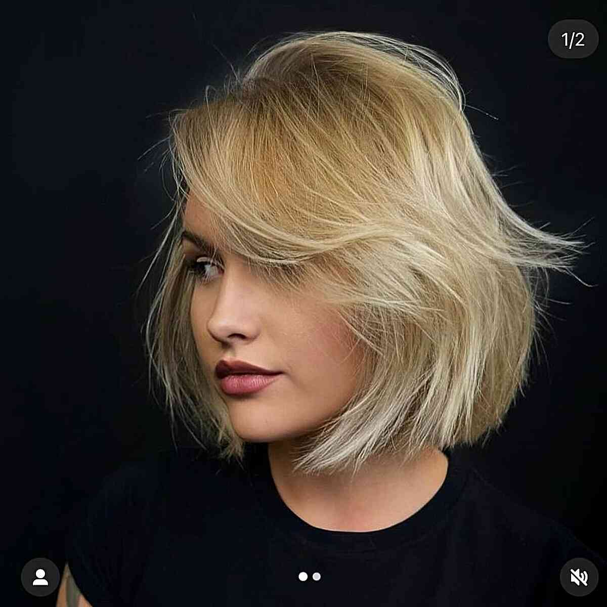 Chin-Length Side-Swept Blonde Choppy Bob without Bangs