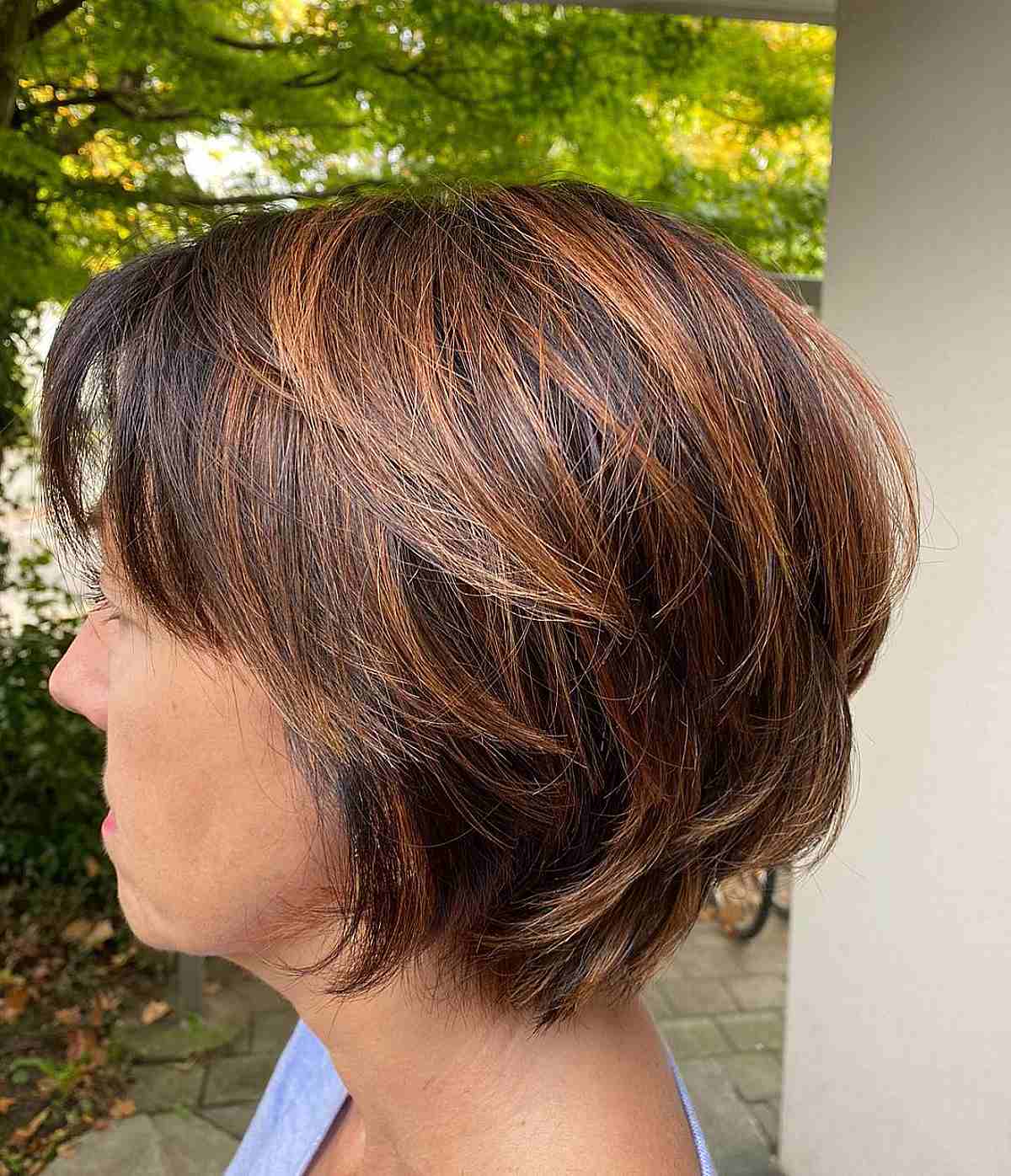 Chin-Length Short Layered Choppy Bob Hair with Caramel Highlights
