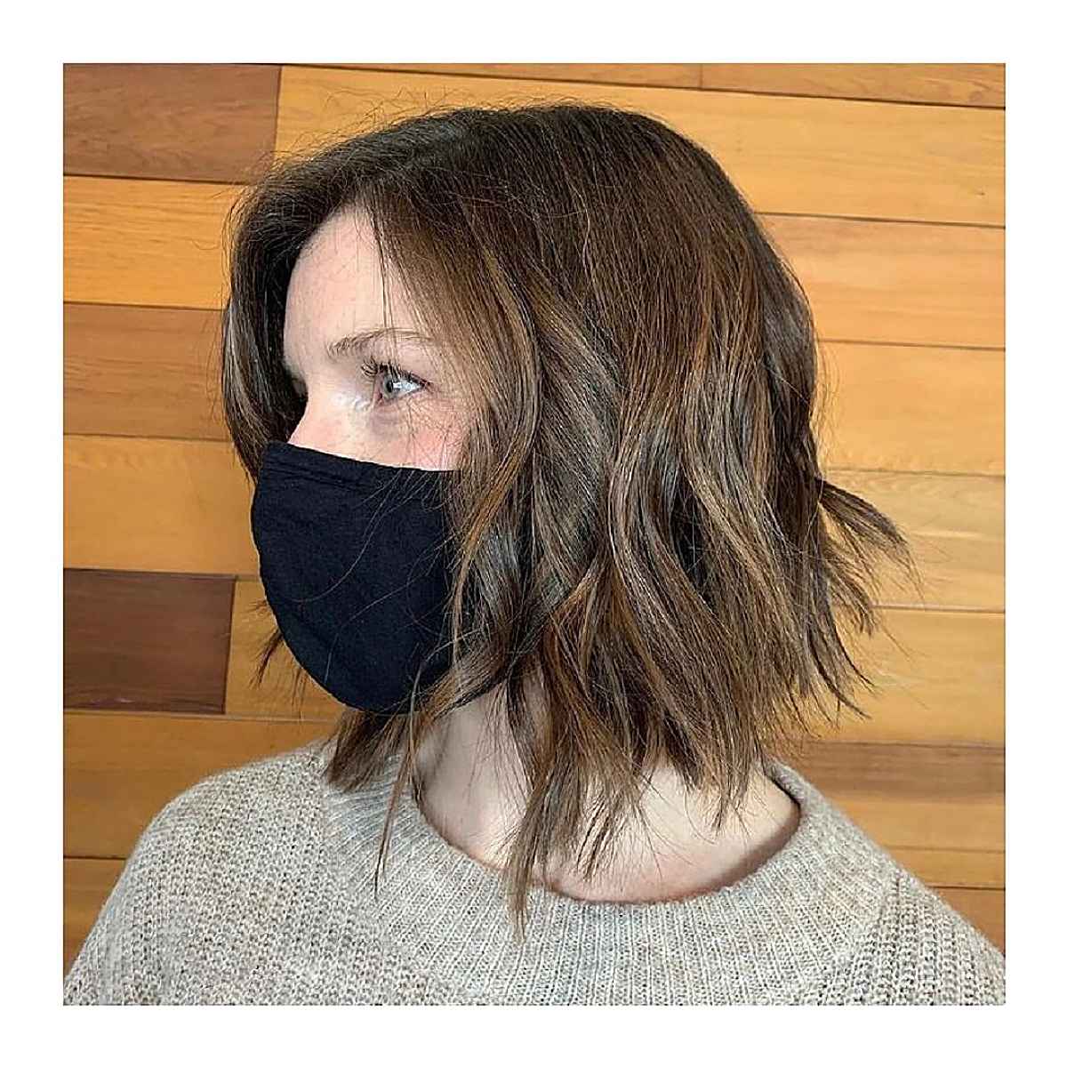 Choppy Neck-Length Shattered Bob Haircut for Ladies with Thick Hair