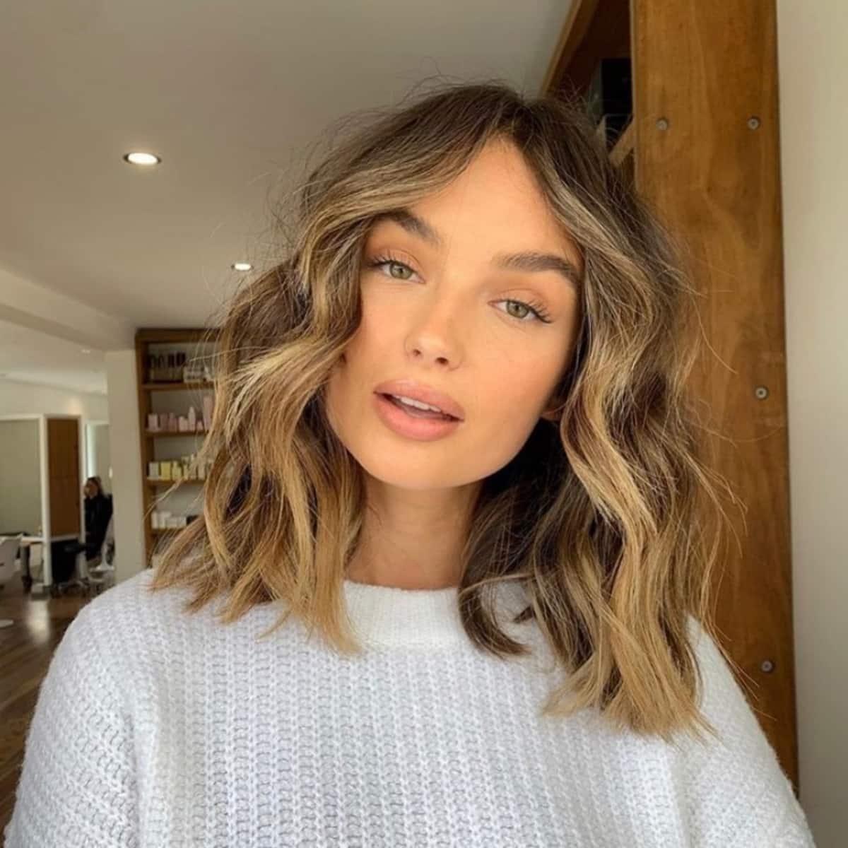 Collarbone-Length Lob with Subtle Bronde Balayage