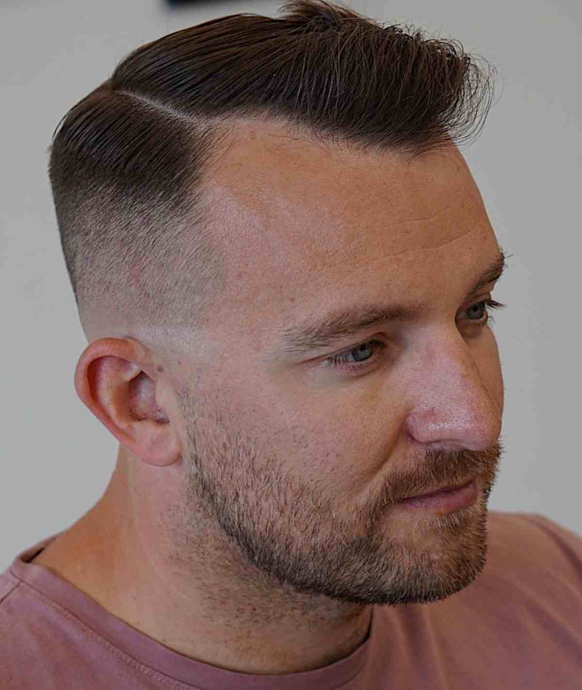 Compact Pompadour Taper with Defined Part