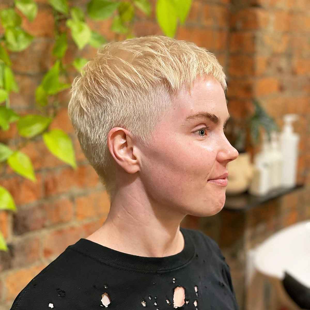 Cropped Blonde Hairstyles