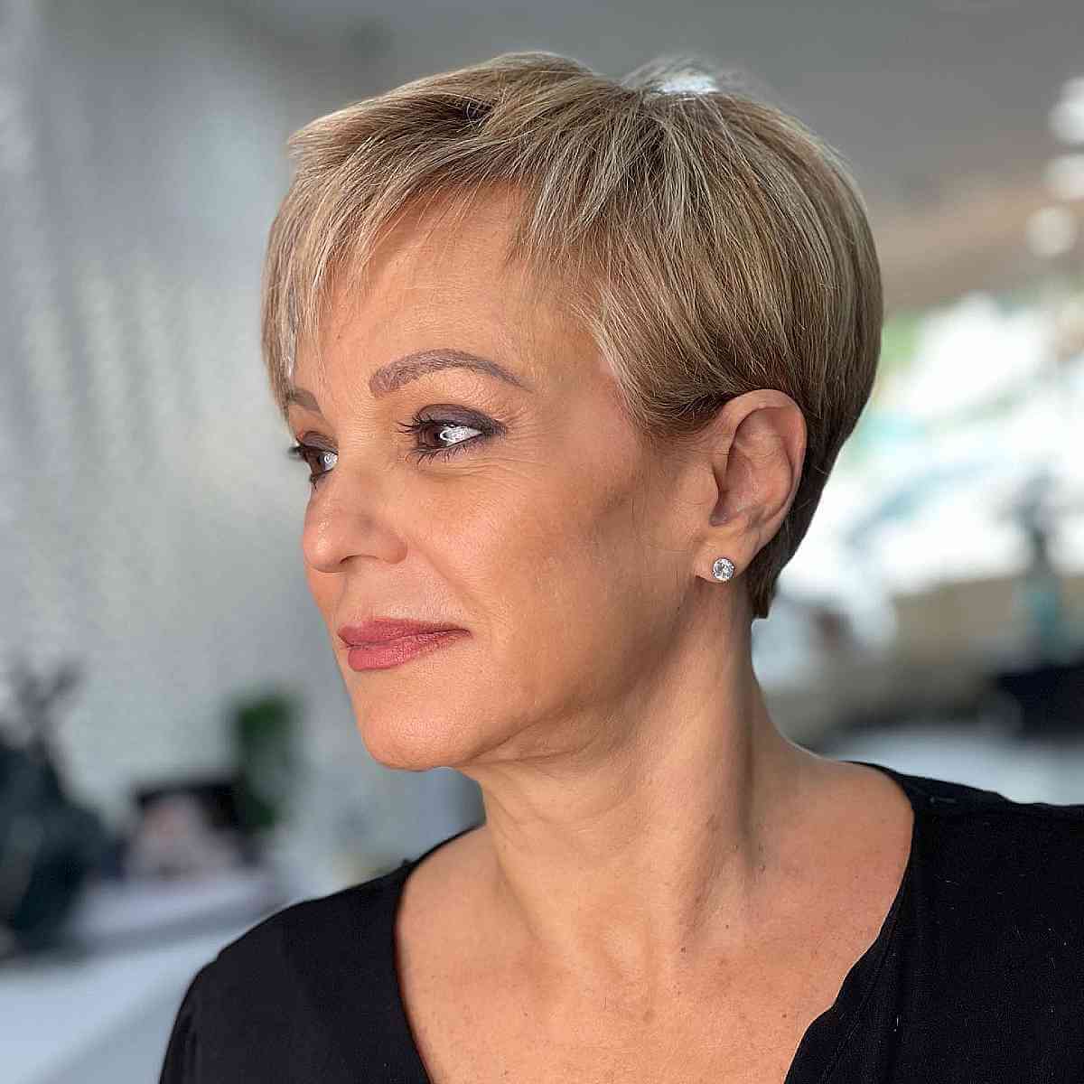 Delicate and Airy Pixie for Fine-Haired Ladies