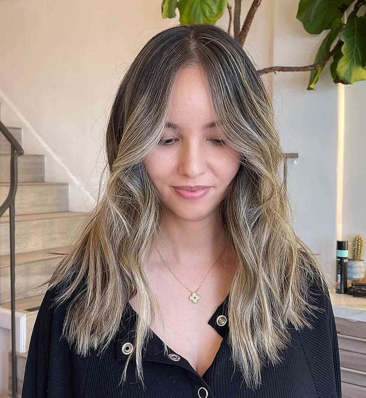 Dishwater Blonde Strands