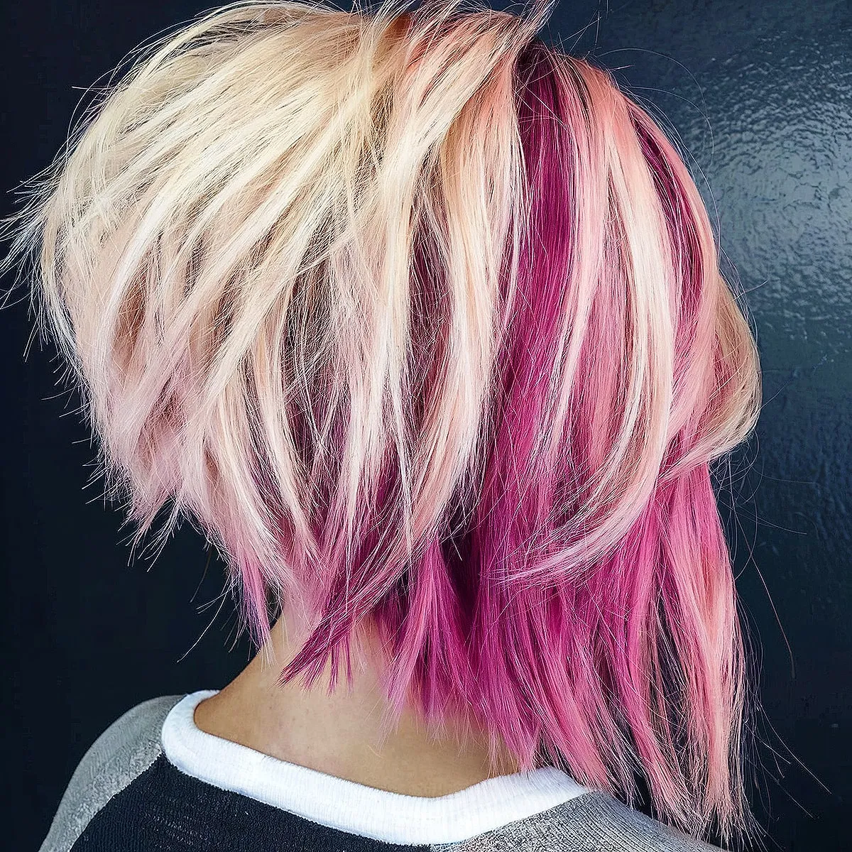 Dual-Toned Stacked Haircut