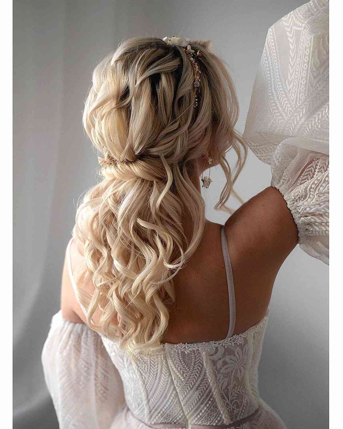 Effortless and Casual Down Hairstyle for a Bridesmaid