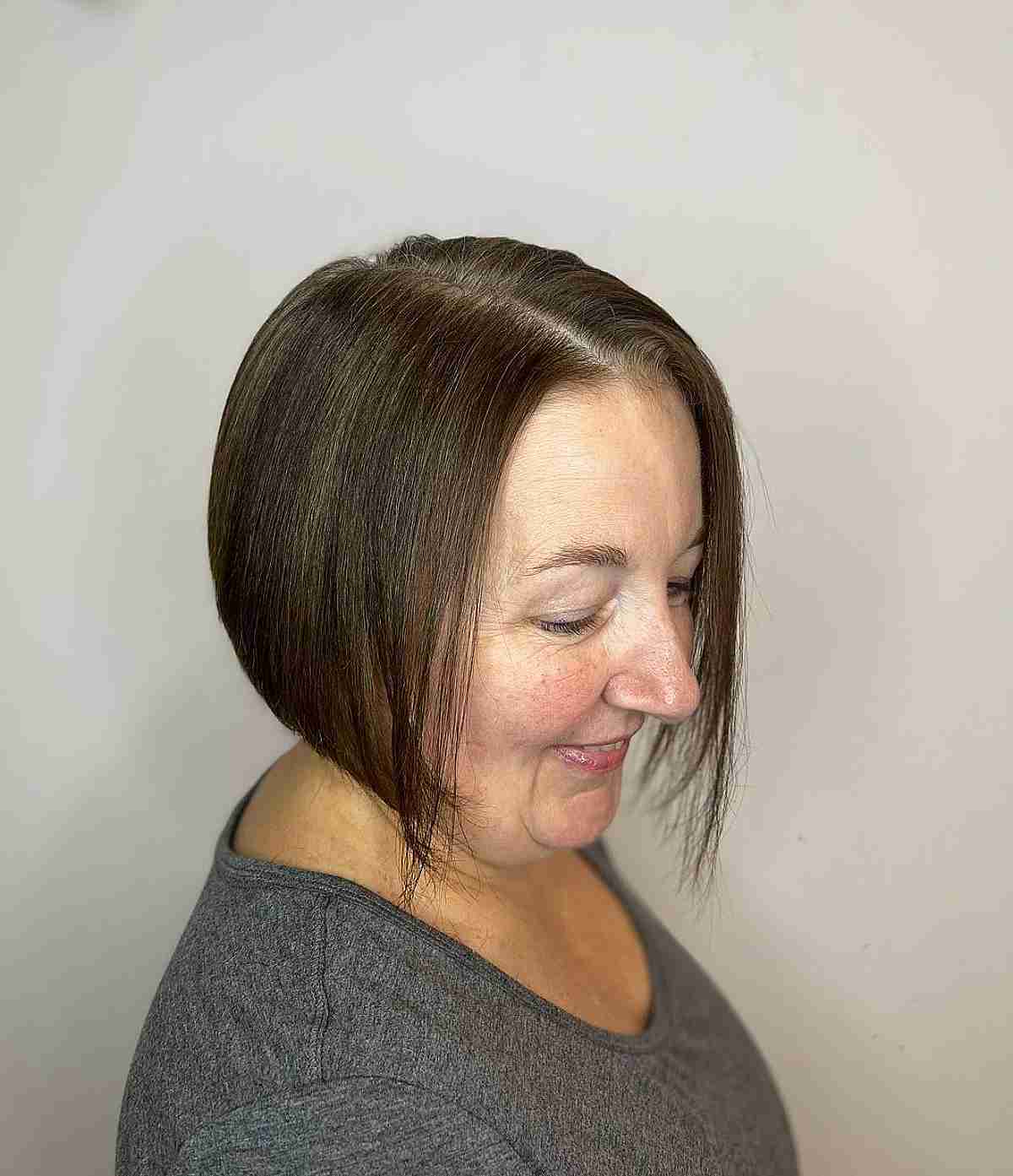 Effortless Graduated Bob Hairstyle for Thin Hair