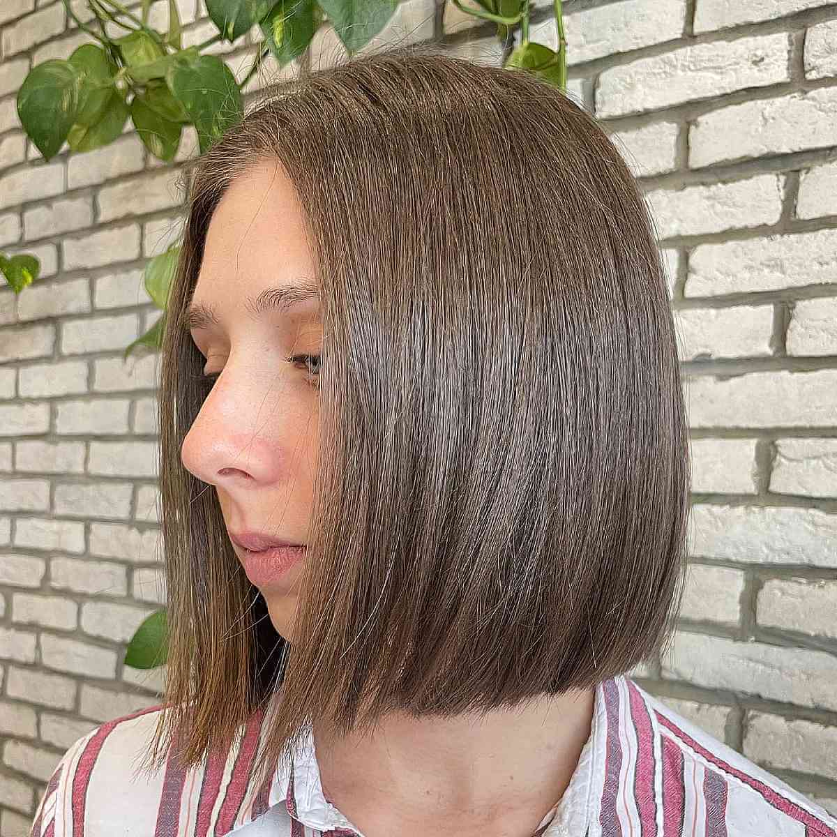 Effortless Neck-Length Bob Cut for Fine Hair