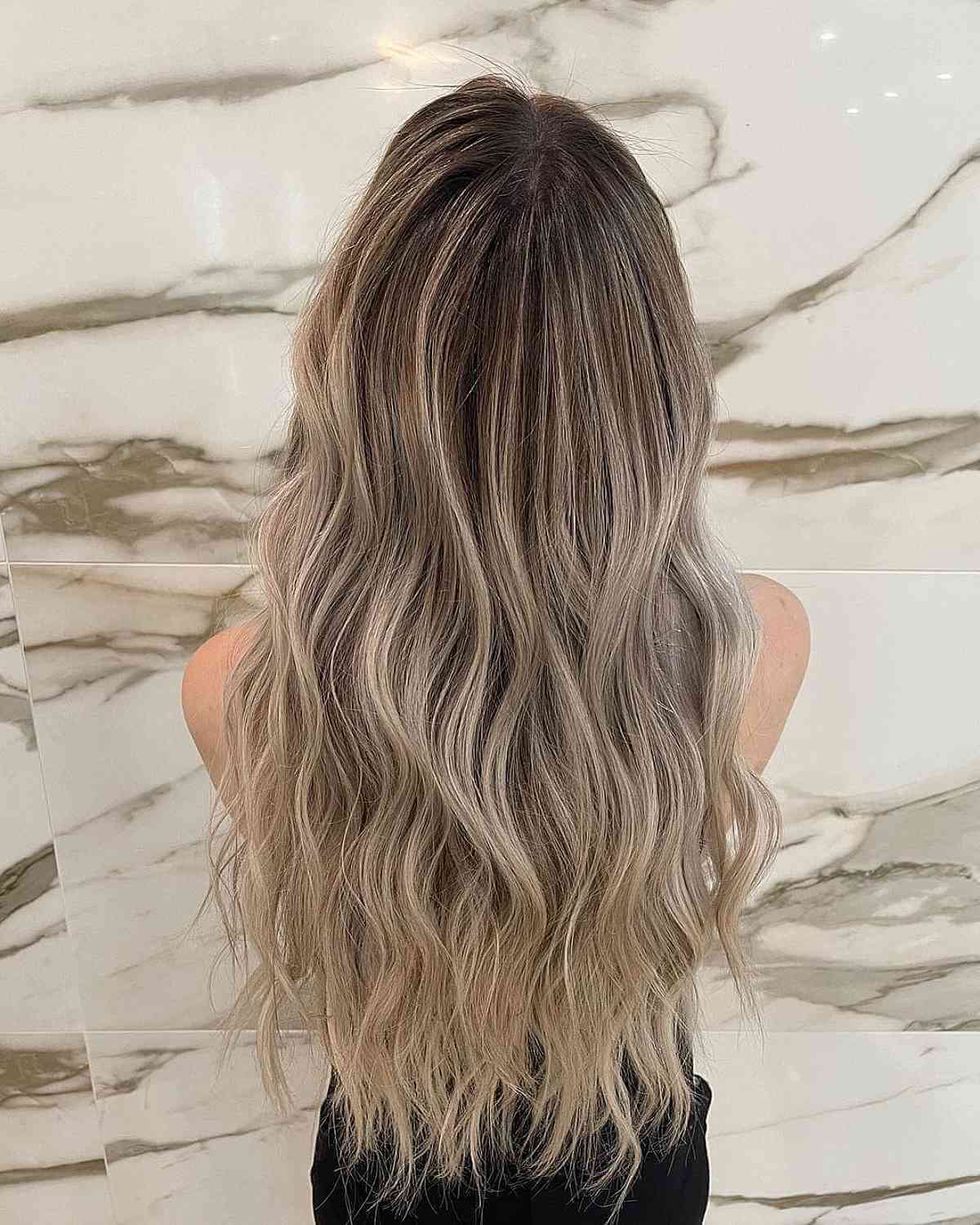 Effortless Platinum Dishwater Blonde Color Blend