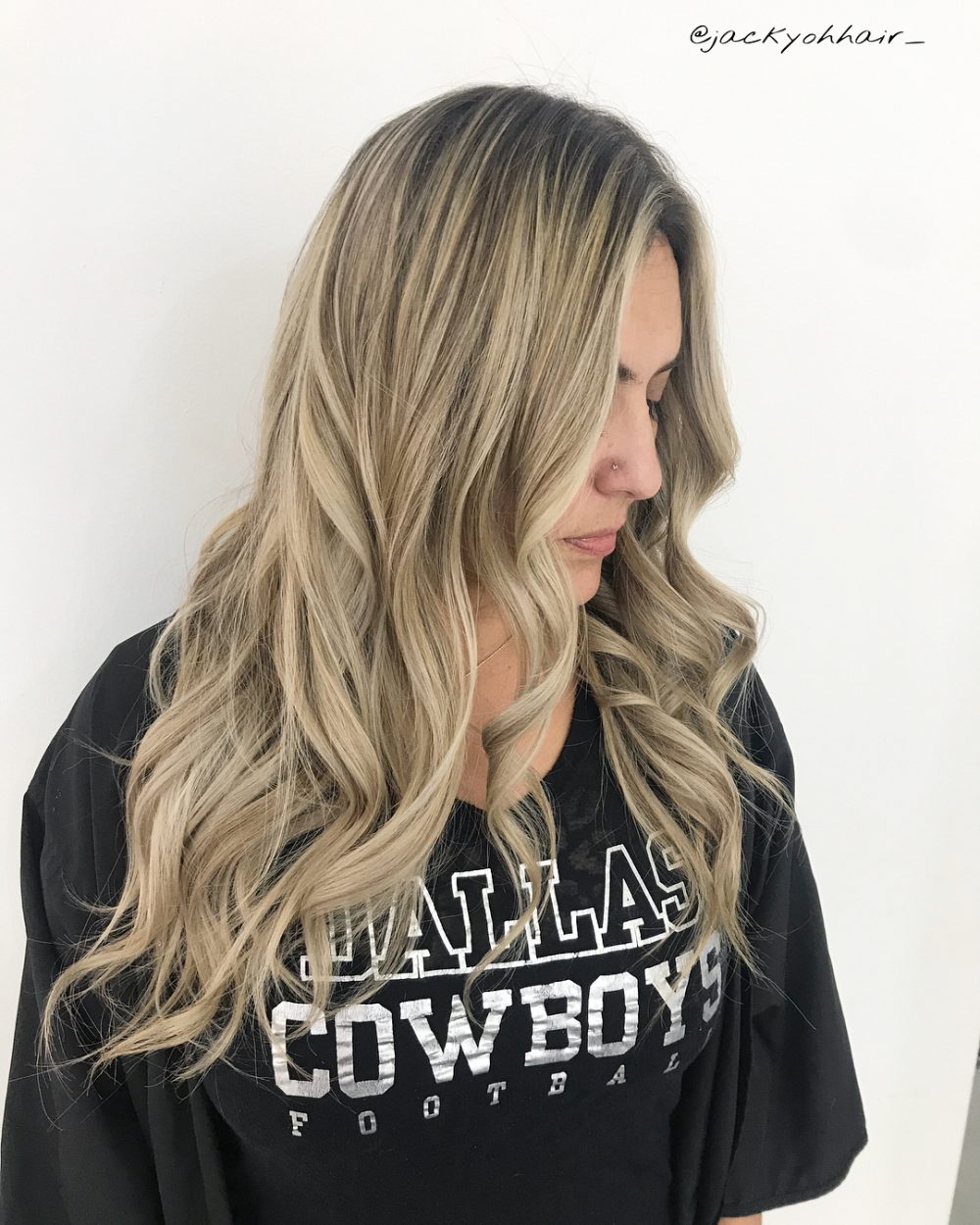 Effortless Transitional Blonde hair shade