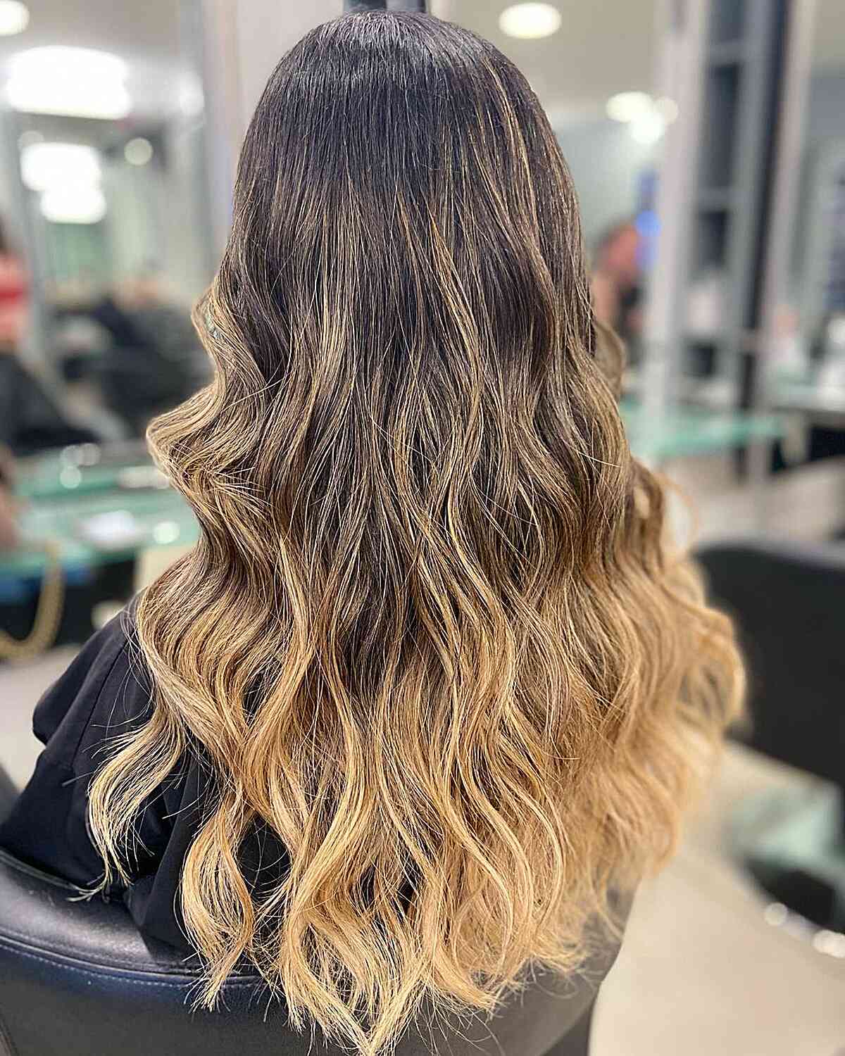 Elegant Black to Light Brown Ombre Tips