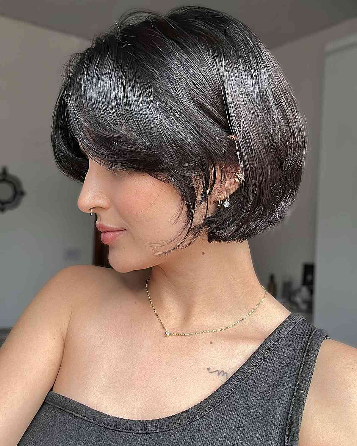 Elegant Jaw-Length Bob Cut for Deep Dark Hair and for ladies with oval faces
