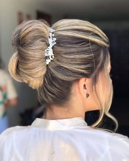 Elegant Donut Bun