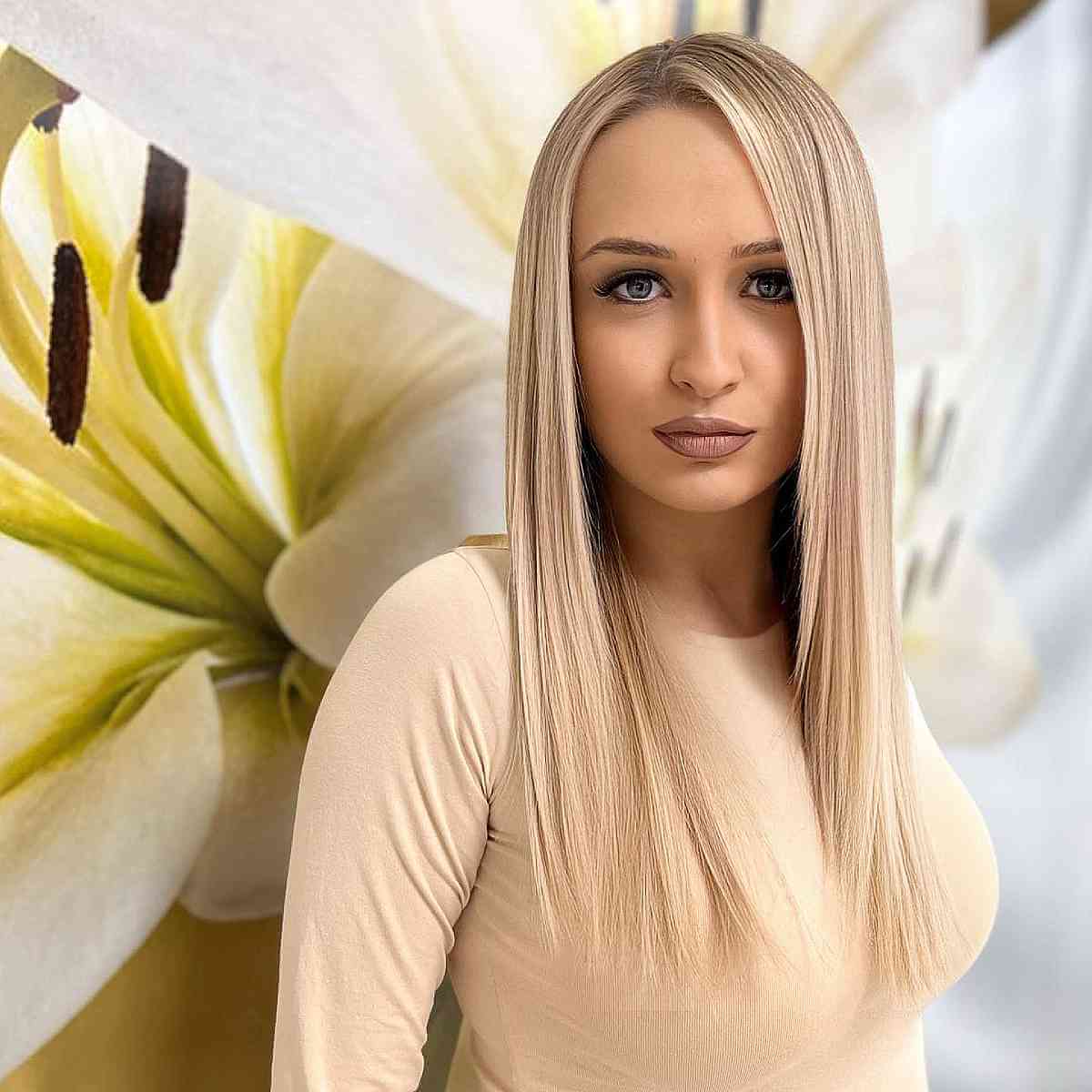Elegant Long Straight Fine Blonde Hair with a Soft Side Part
