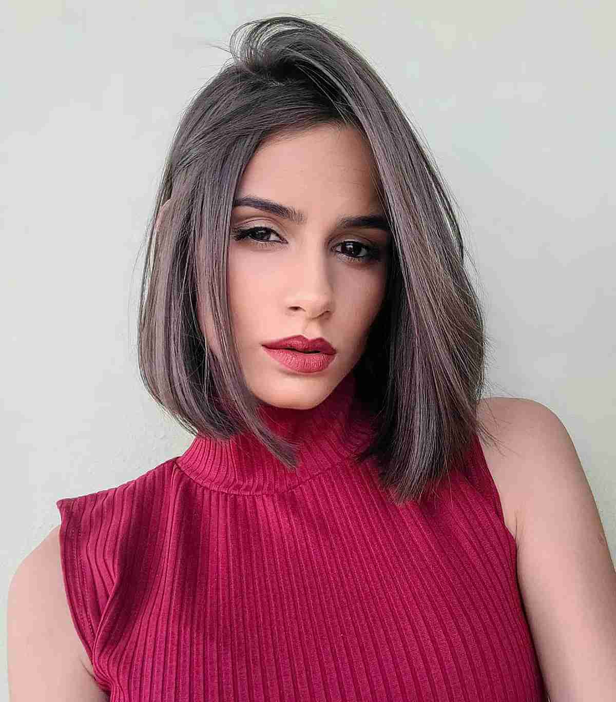 Elegantly Side-Parted Straight Lob Cut