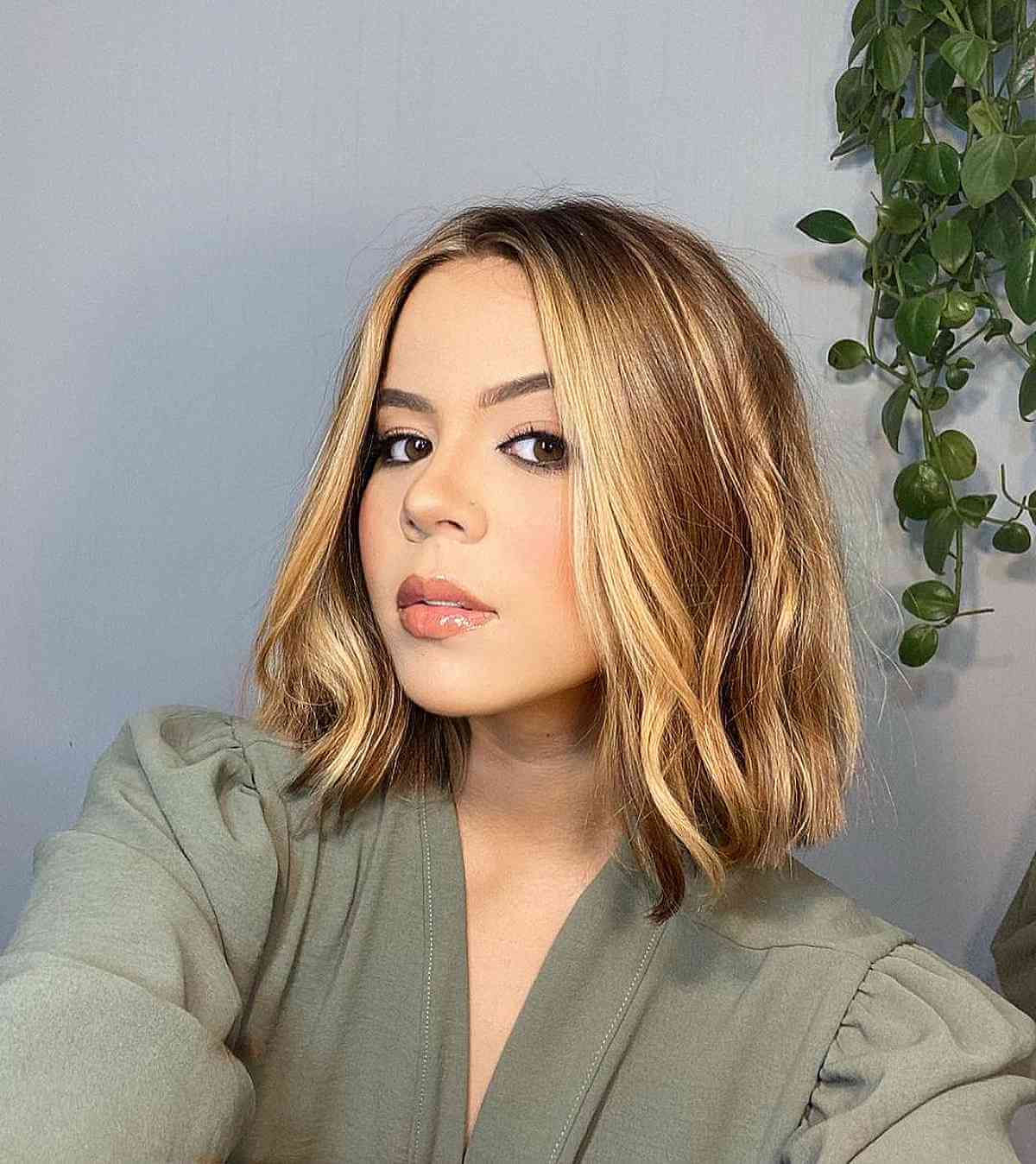 Fashion-Forward One-Length Blunt Bob
