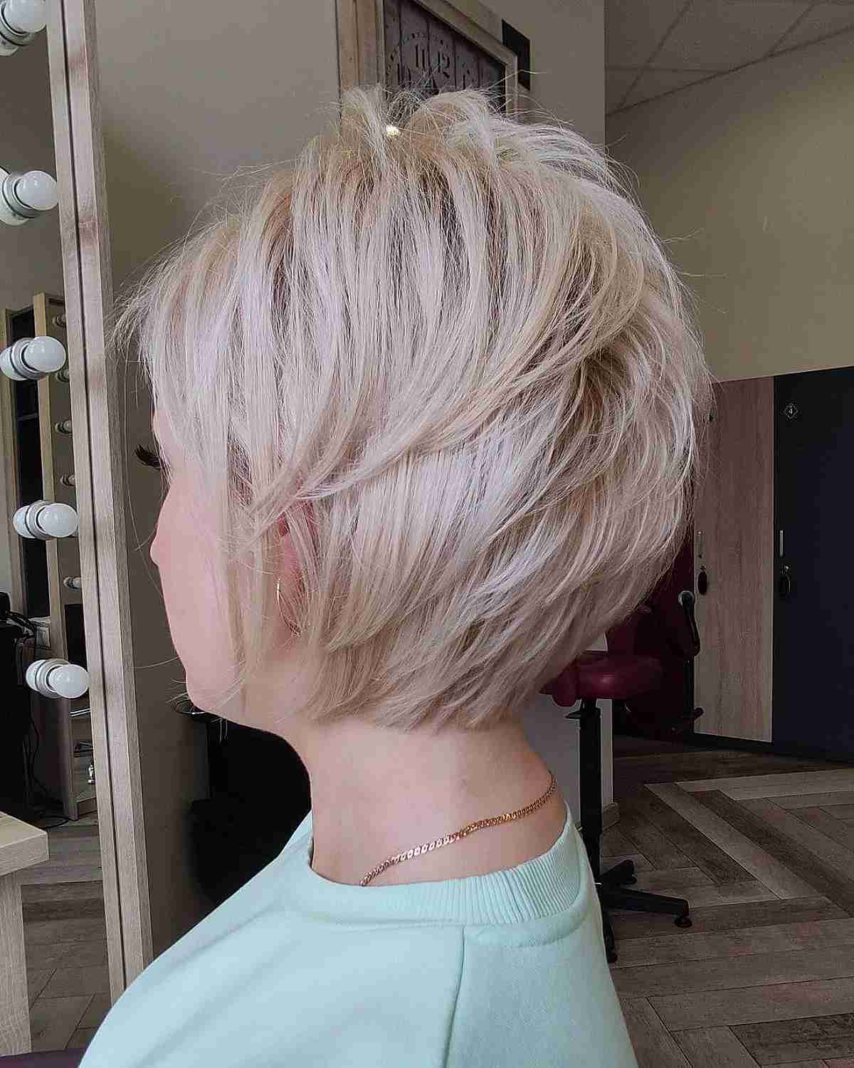 Feathery Lixie Cut in Champagne Blonde with Layers
