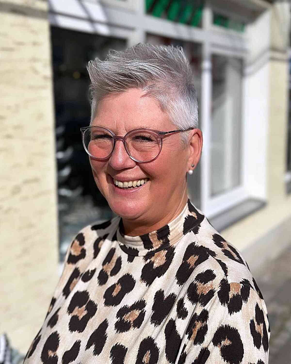 Gender-Neutral Silver Pixie for Fine-Haired Individuals Over 50