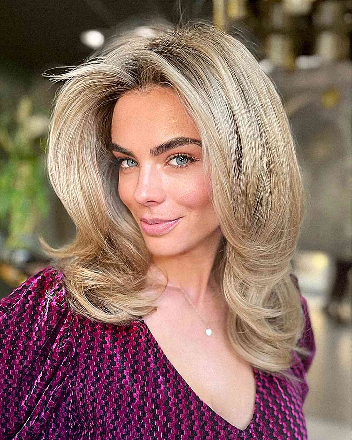 Gentle and Effortless Shoulder-Length Hair