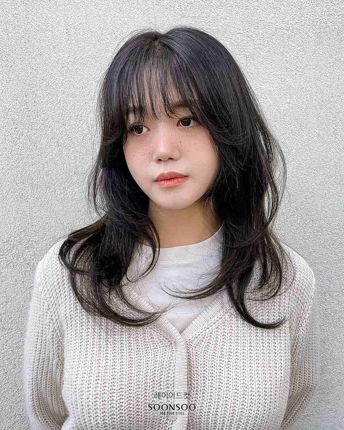 Gentle Layered Straight Medium Cut with Fringe