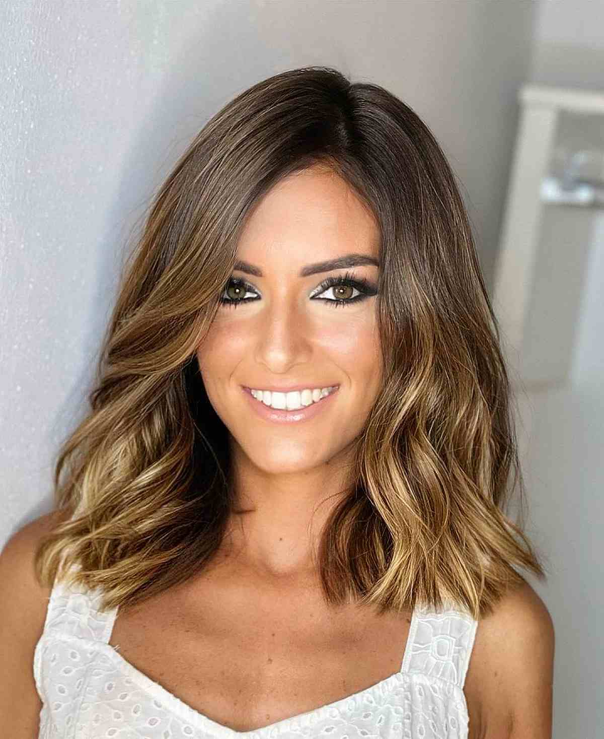 Gently Wavy Medium-Length Hair