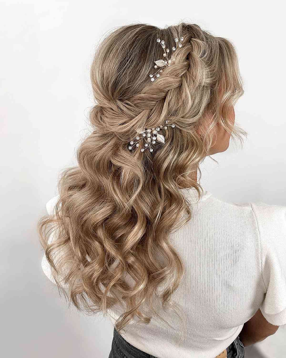 Graceful Twisted Braid Hairstyle for a Bridesmaid