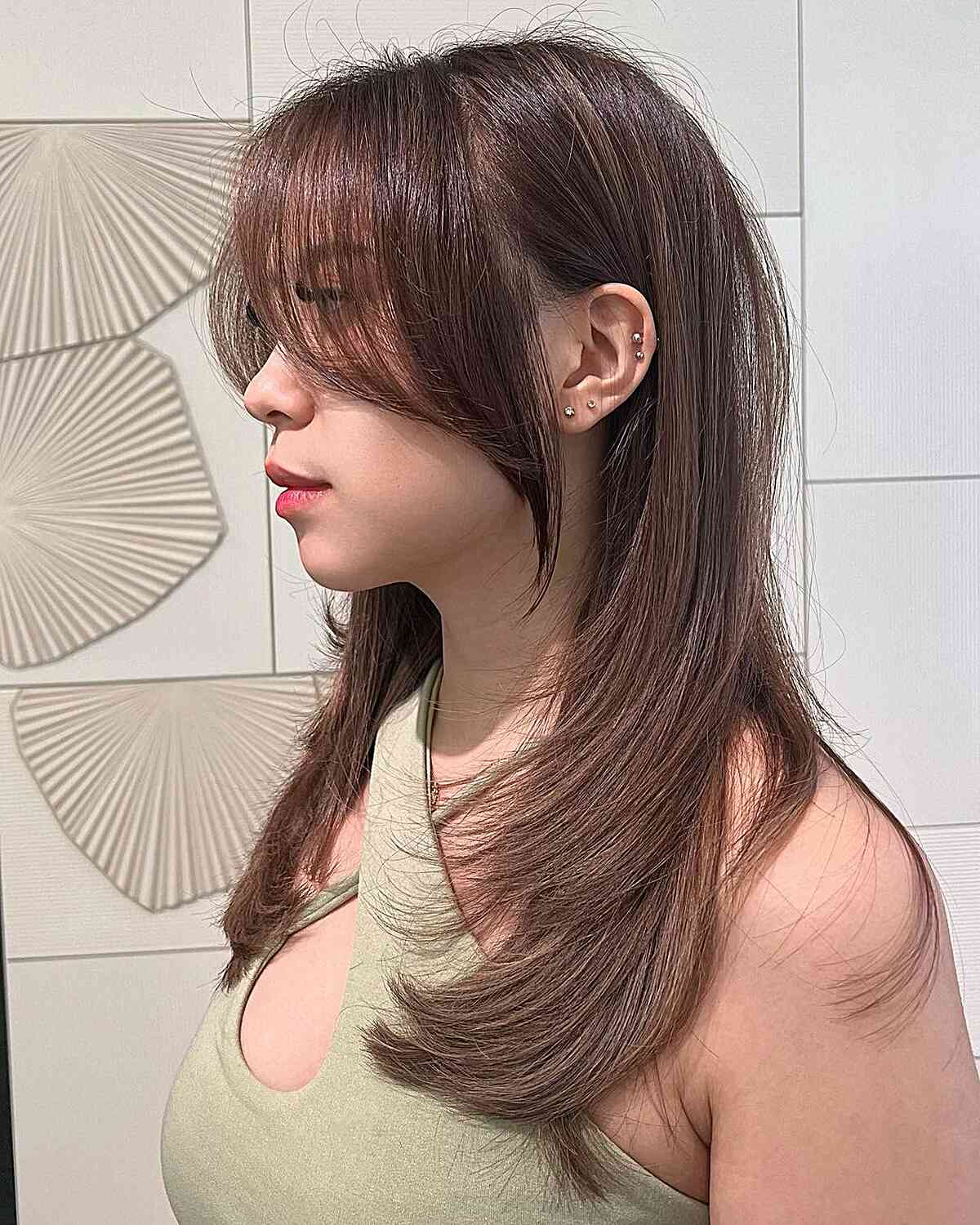 Mid-Long Hush Hairstyle with Extended Bangs