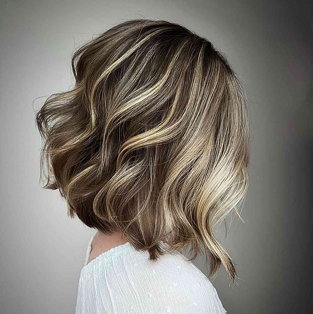 Layered Bronde on a Short Wavy Bob