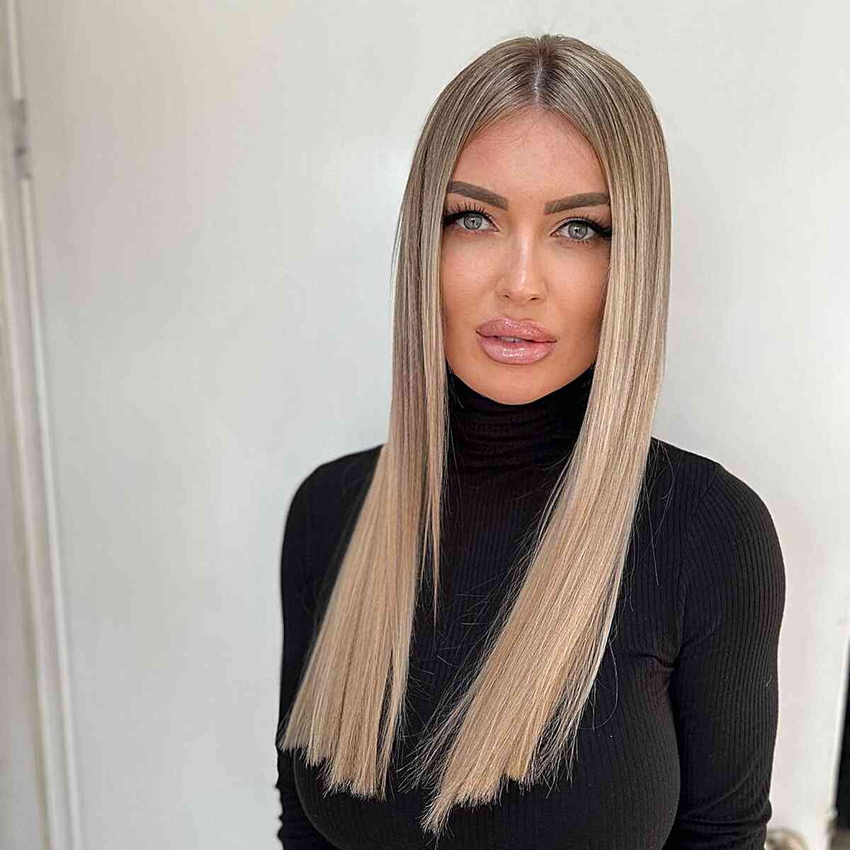 Straight Long Blonde Thin Hair with a Center Part for women with blunt ends