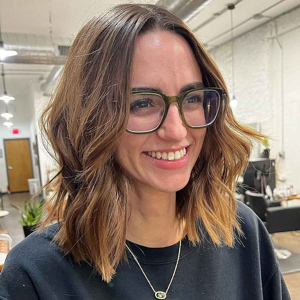 Medium-Length Hair Featuring Extended Layers