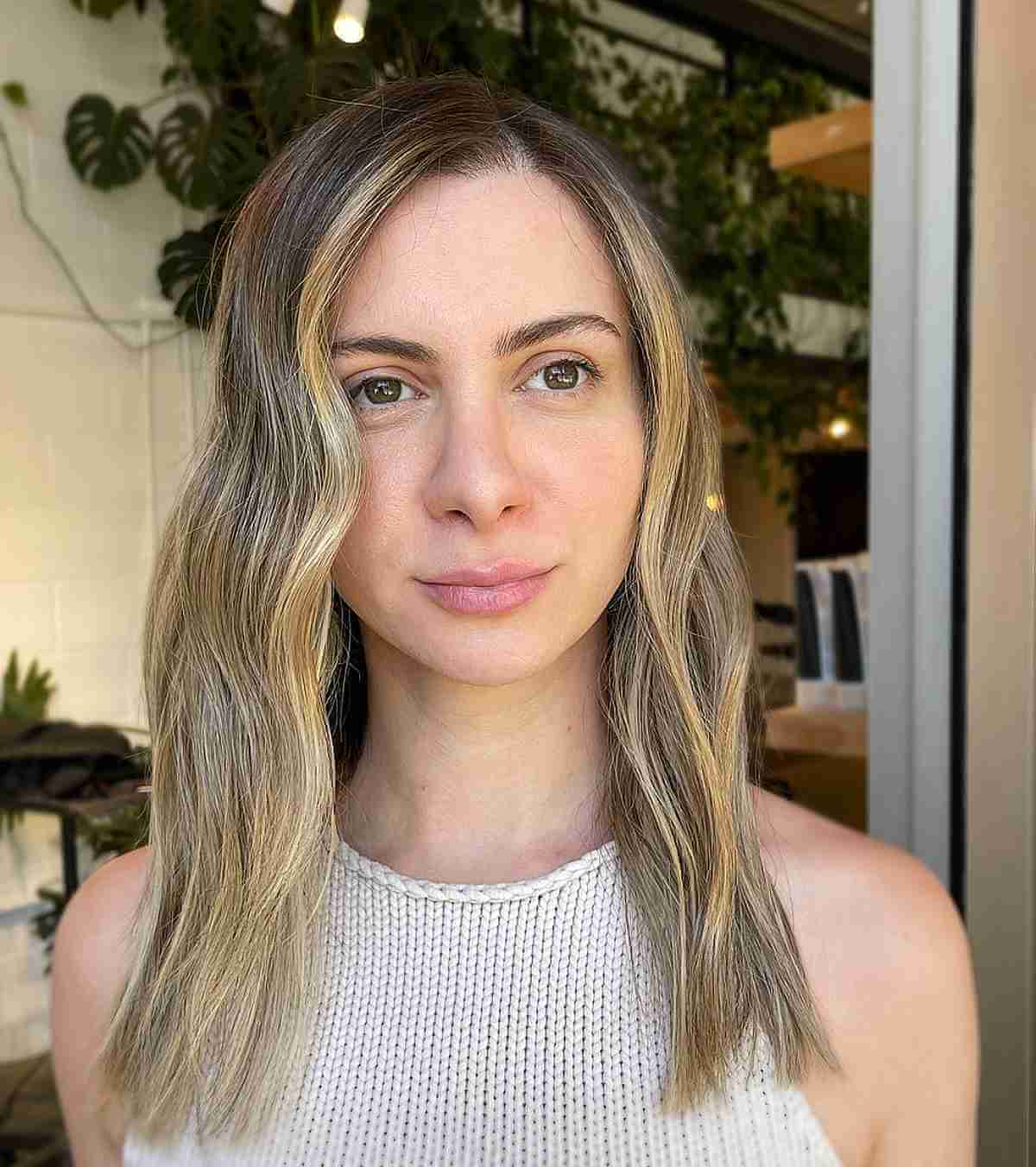 Medium-Length Thinning Hair with a Side Part and Sun-Kissed Balayage