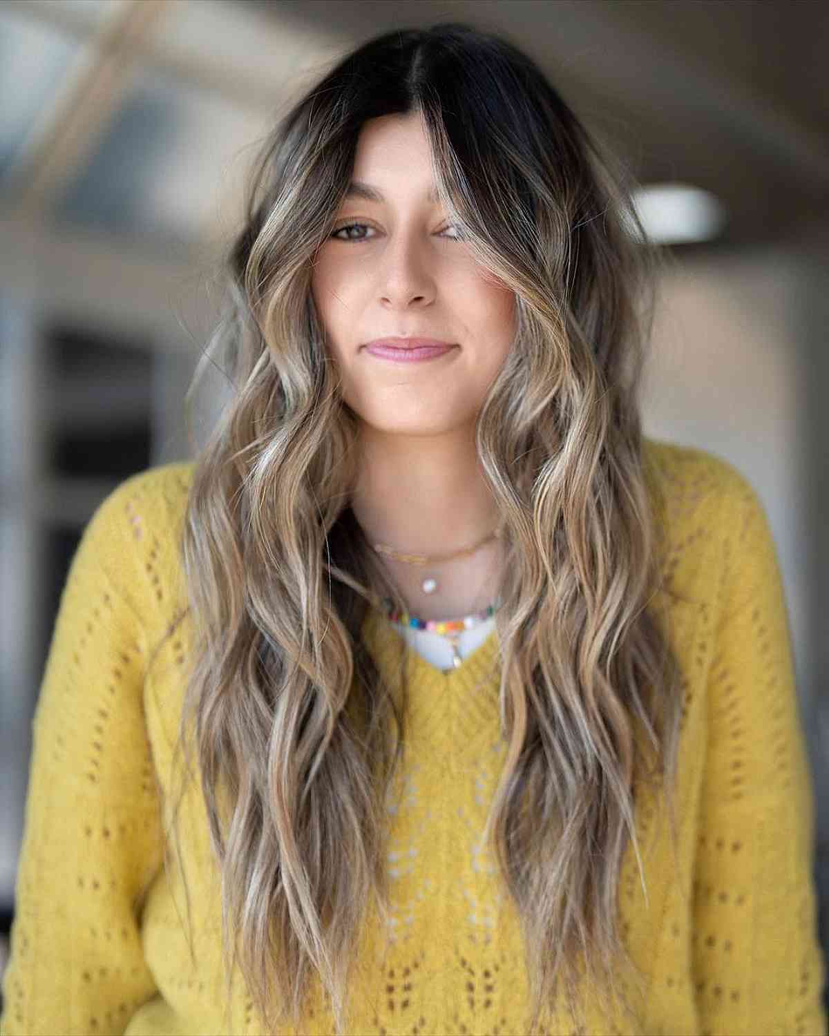 Ocean Waves on Extended Layered Tresses