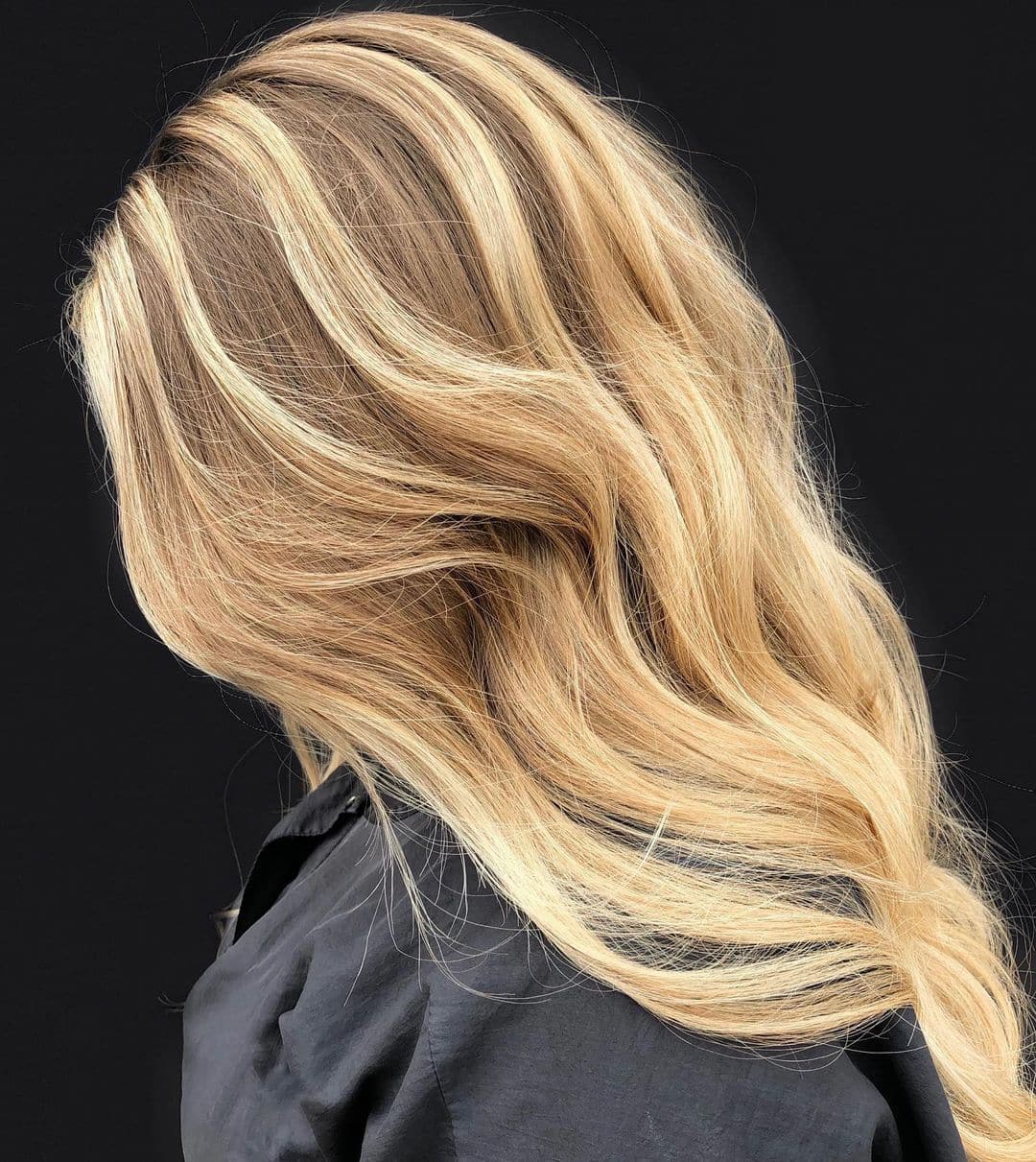 Radiant Golden Highlights on Brunette Hair