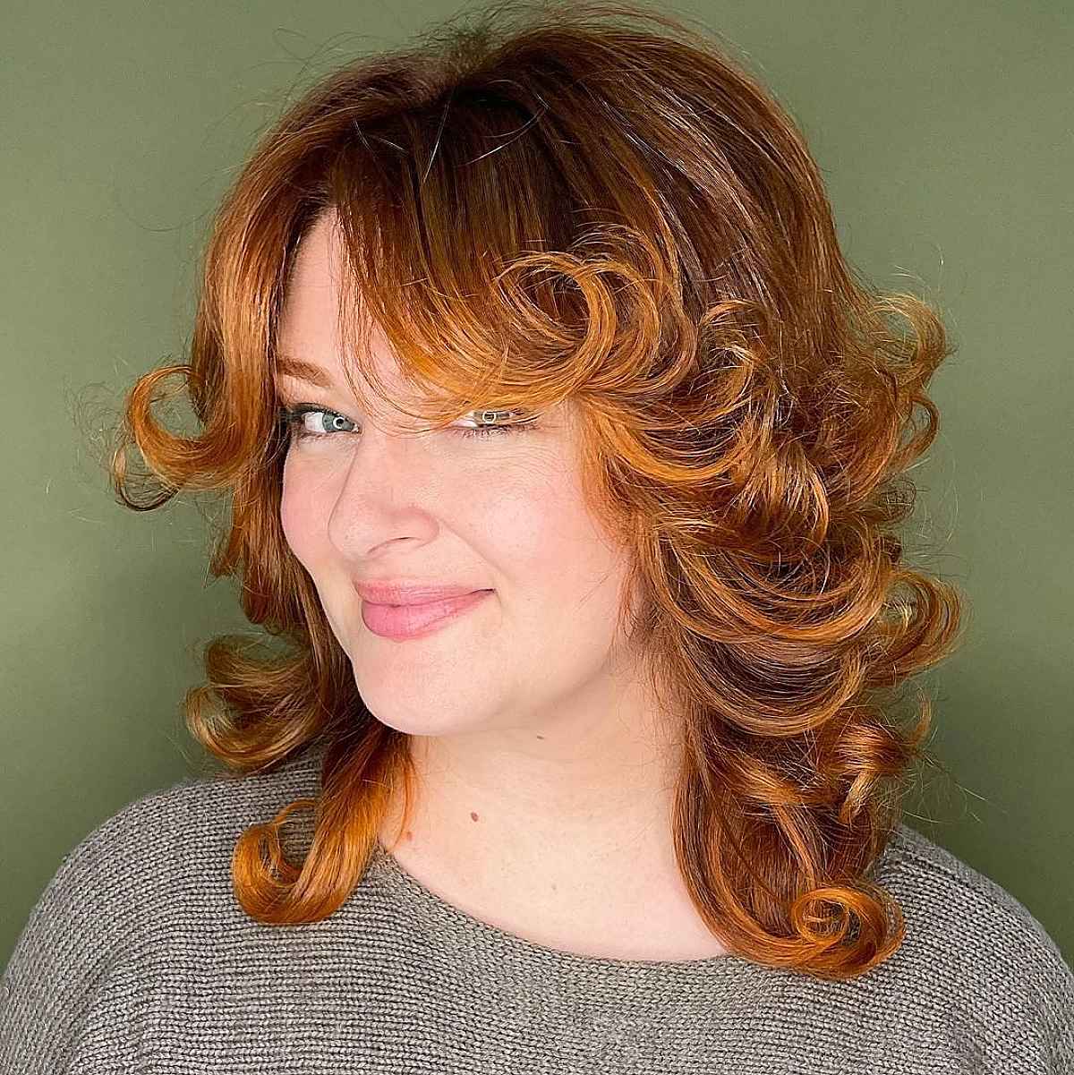 Retro-Inspired Curtain Bangs