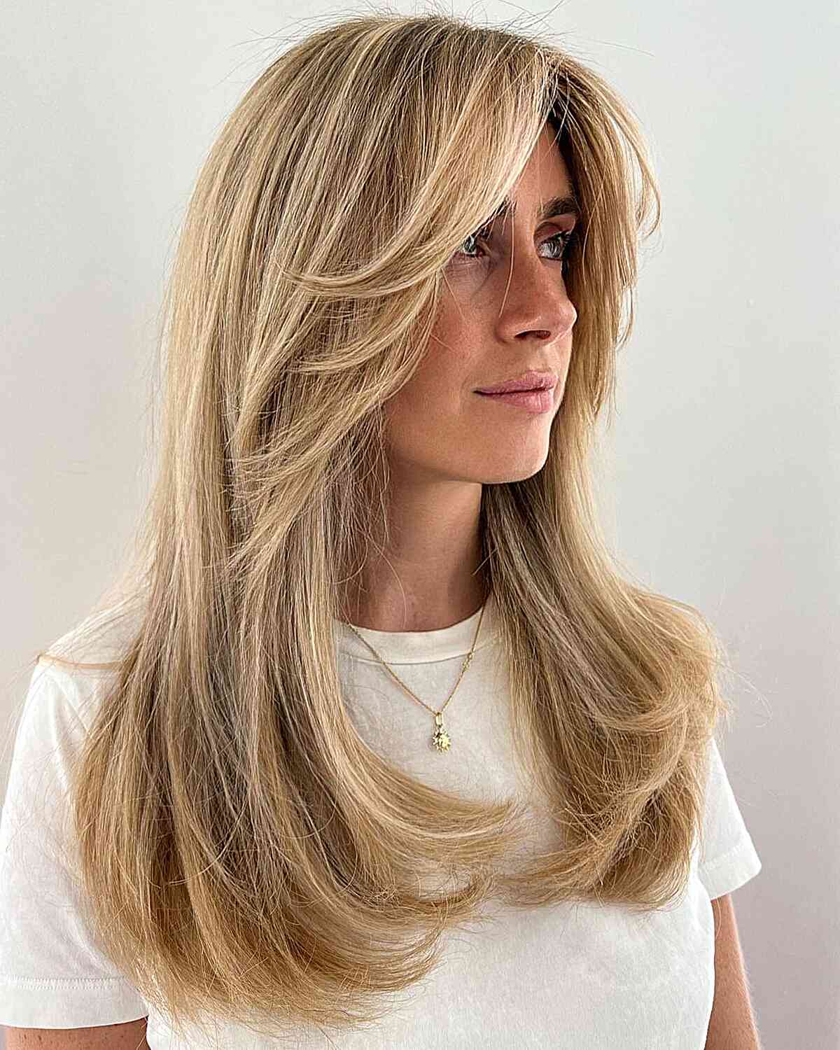 Mid Back-Length Sleek Blonde Butterfly Hairdo with Face Frame